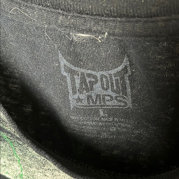 Tapout Black and Green Graphic T-Shirt Y2K - Picture 4 of 8